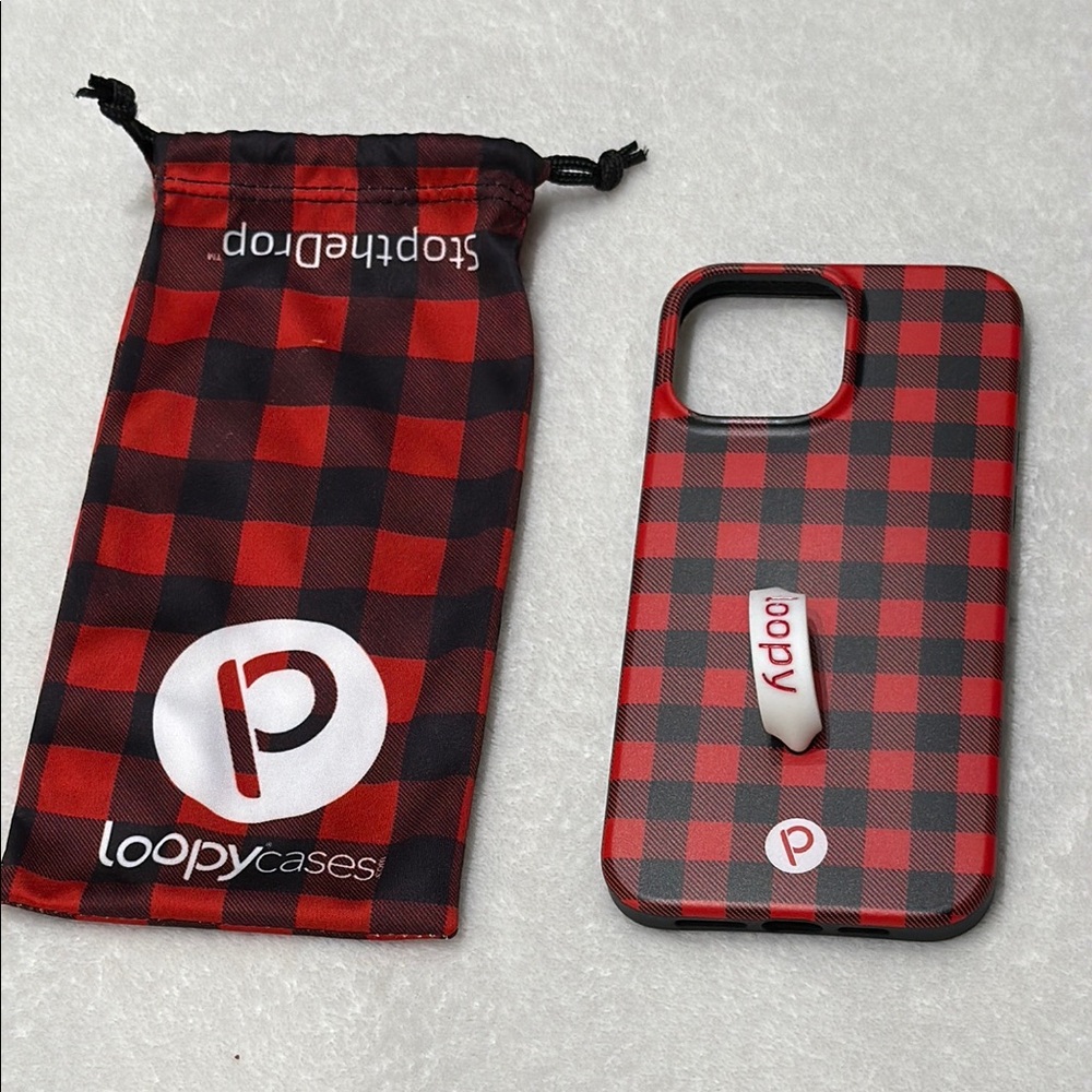 iPhone 13 Pro Max 6.7” Red Buffalo Plaid Loopy (righty)